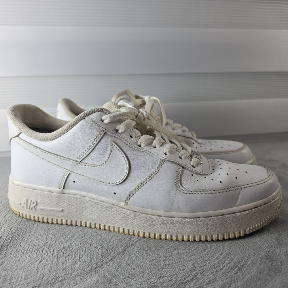 Size 9 - Nike Air Force 1 Low '07‎ White